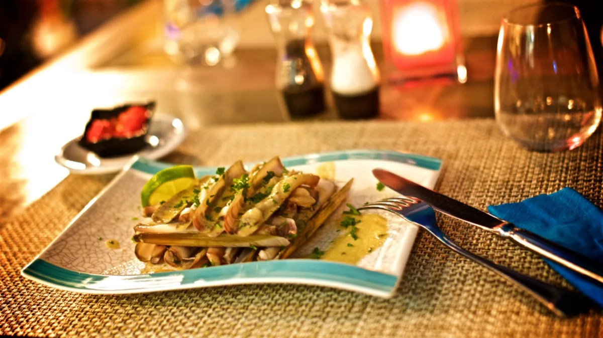 Poisson grillé et légumes croquants